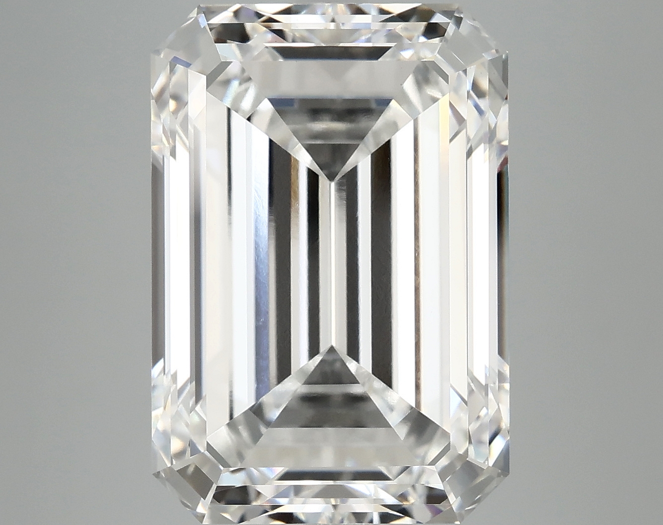 11.07 CT Emerald Diamond