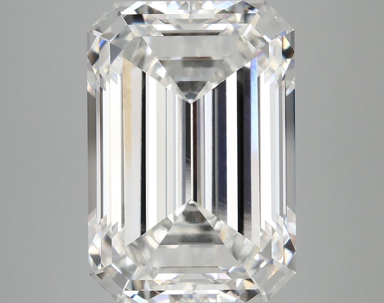 10.28 CT Emerald Diamond