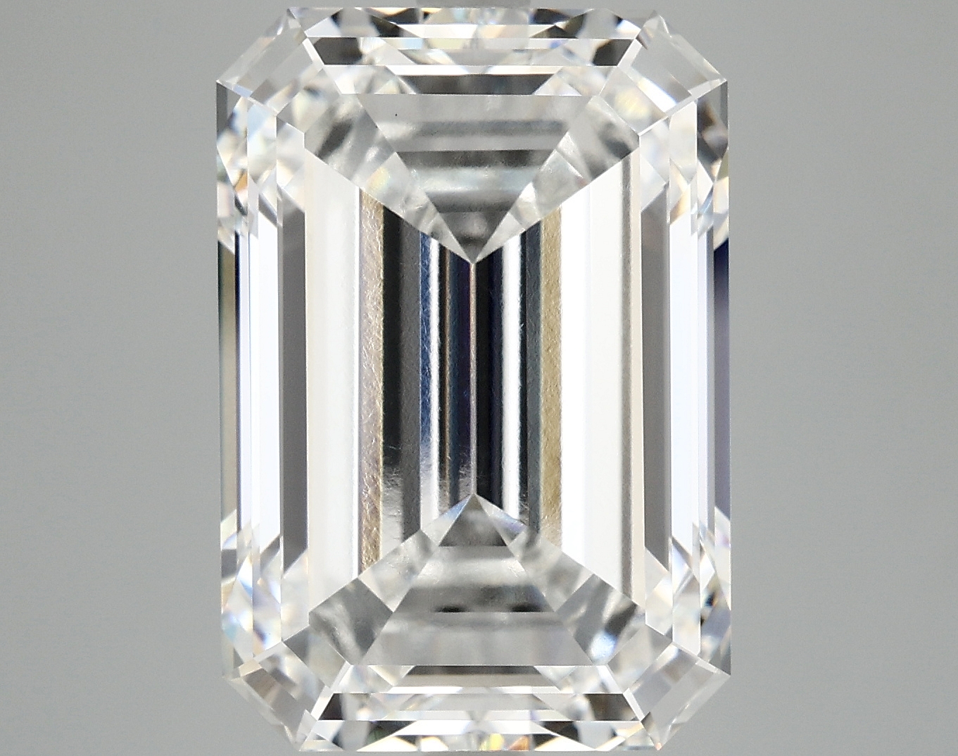 10.64 CT Emerald Diamond