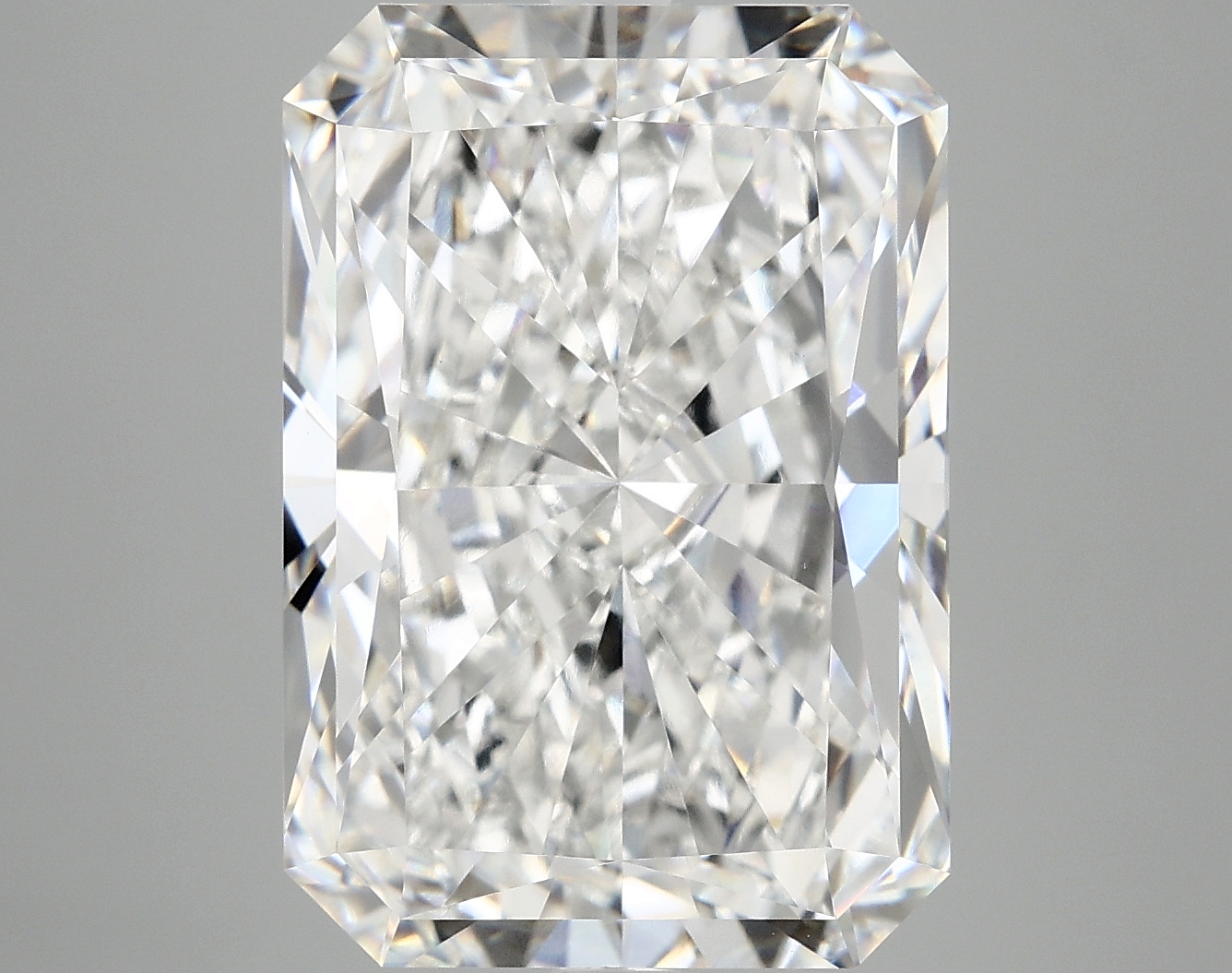 10.51 CT Radiant Diamond