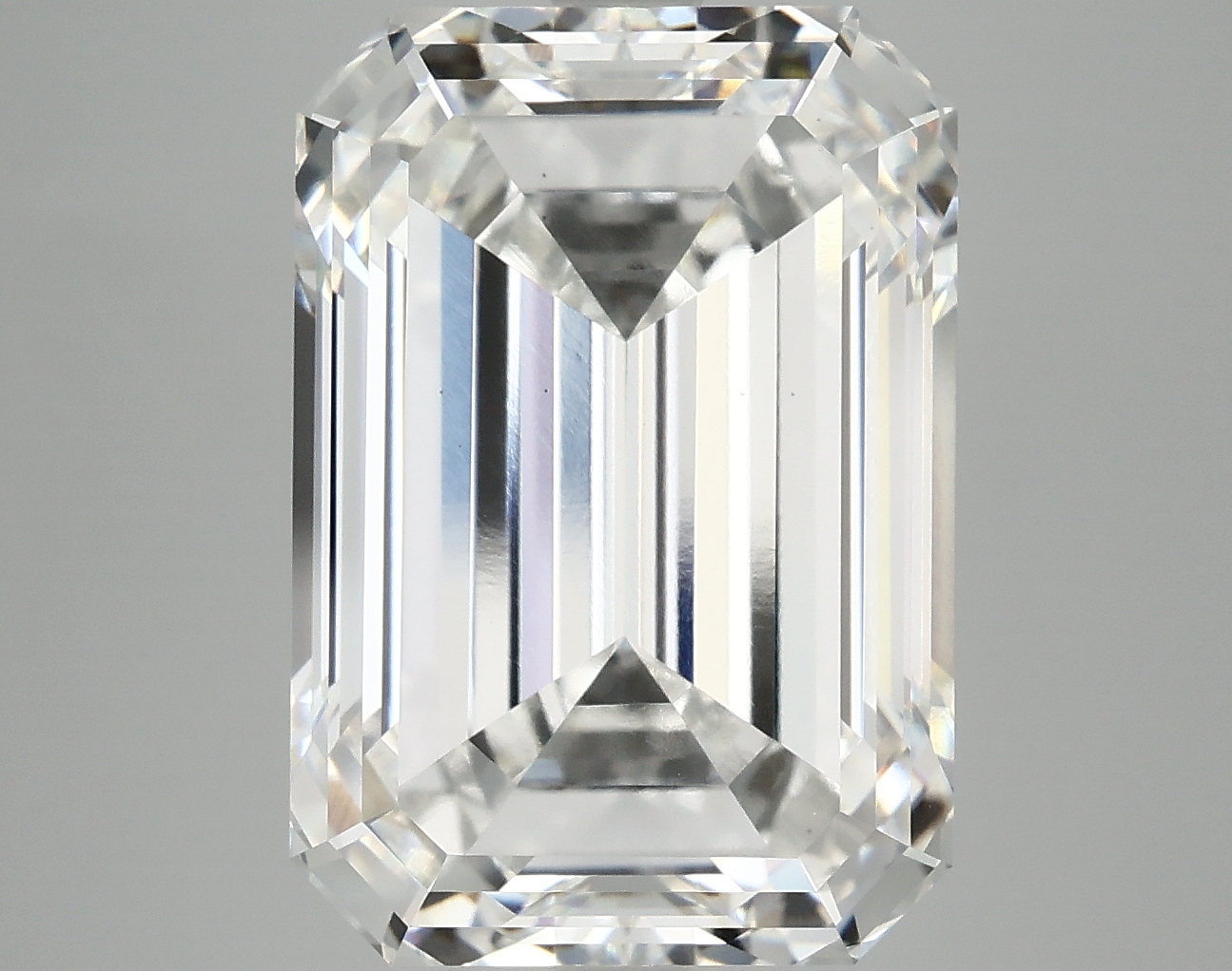 10.45 CT Emerald Diamond