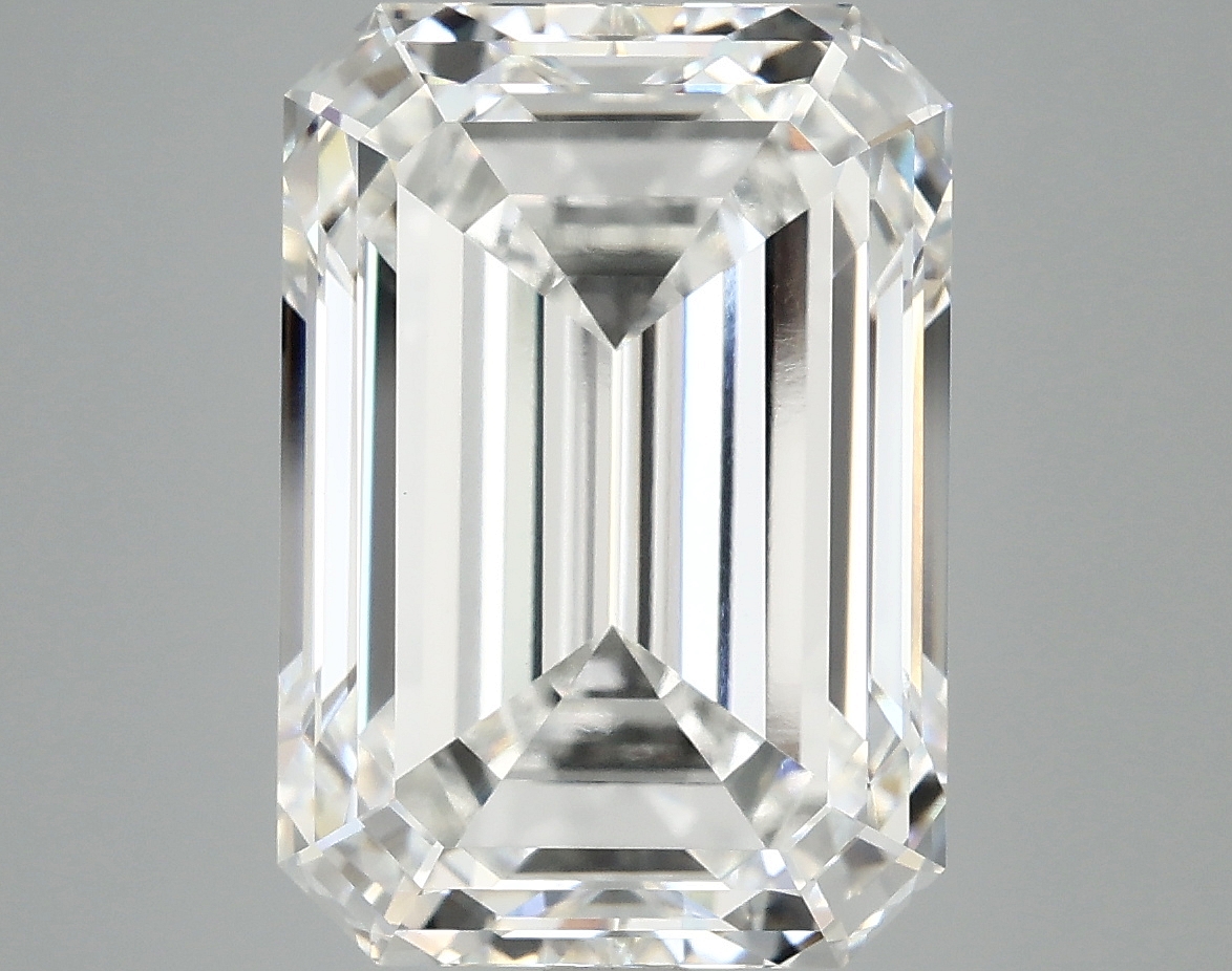 8.32 CT Emerald Diamond