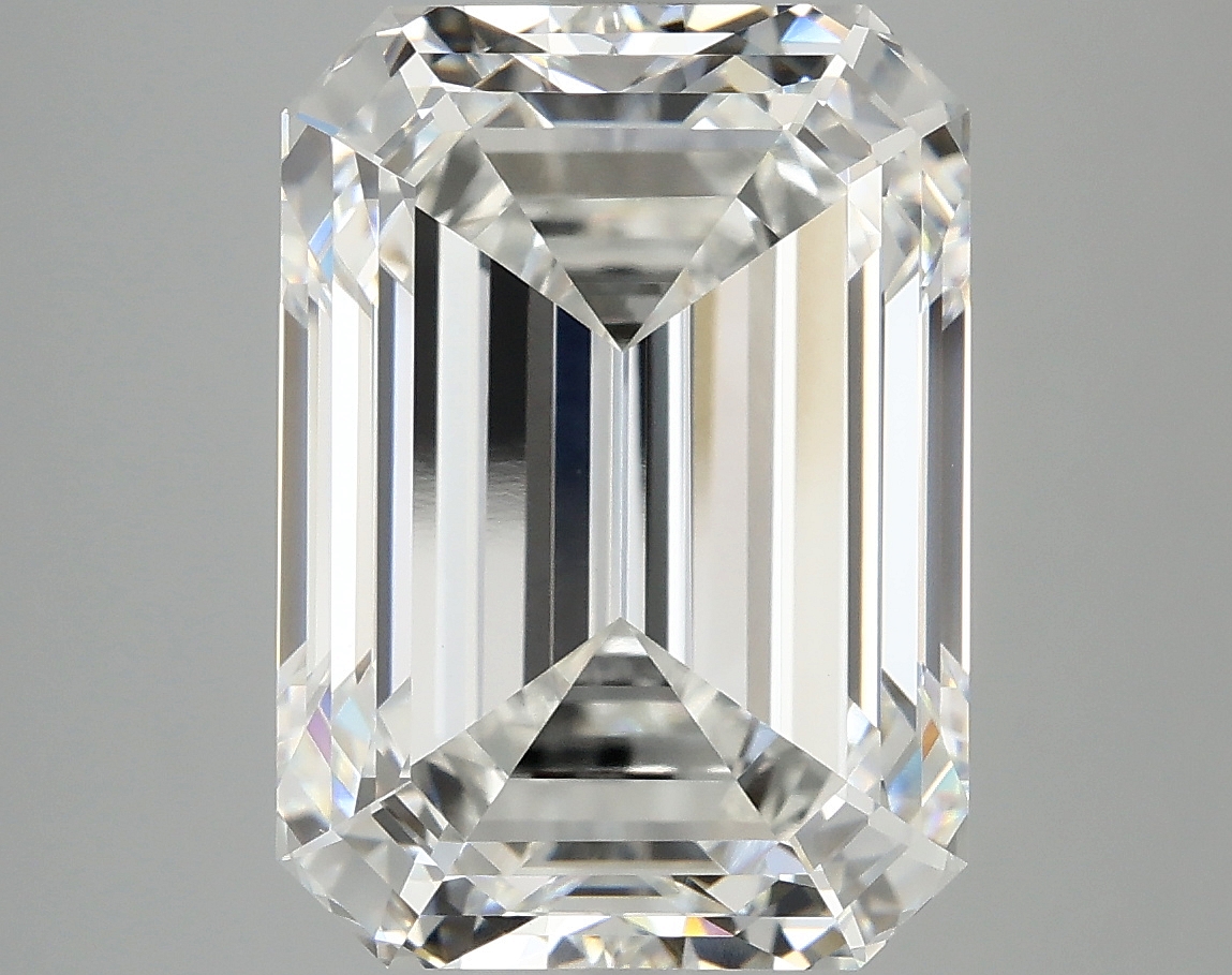 8.28 CT Emerald Diamond