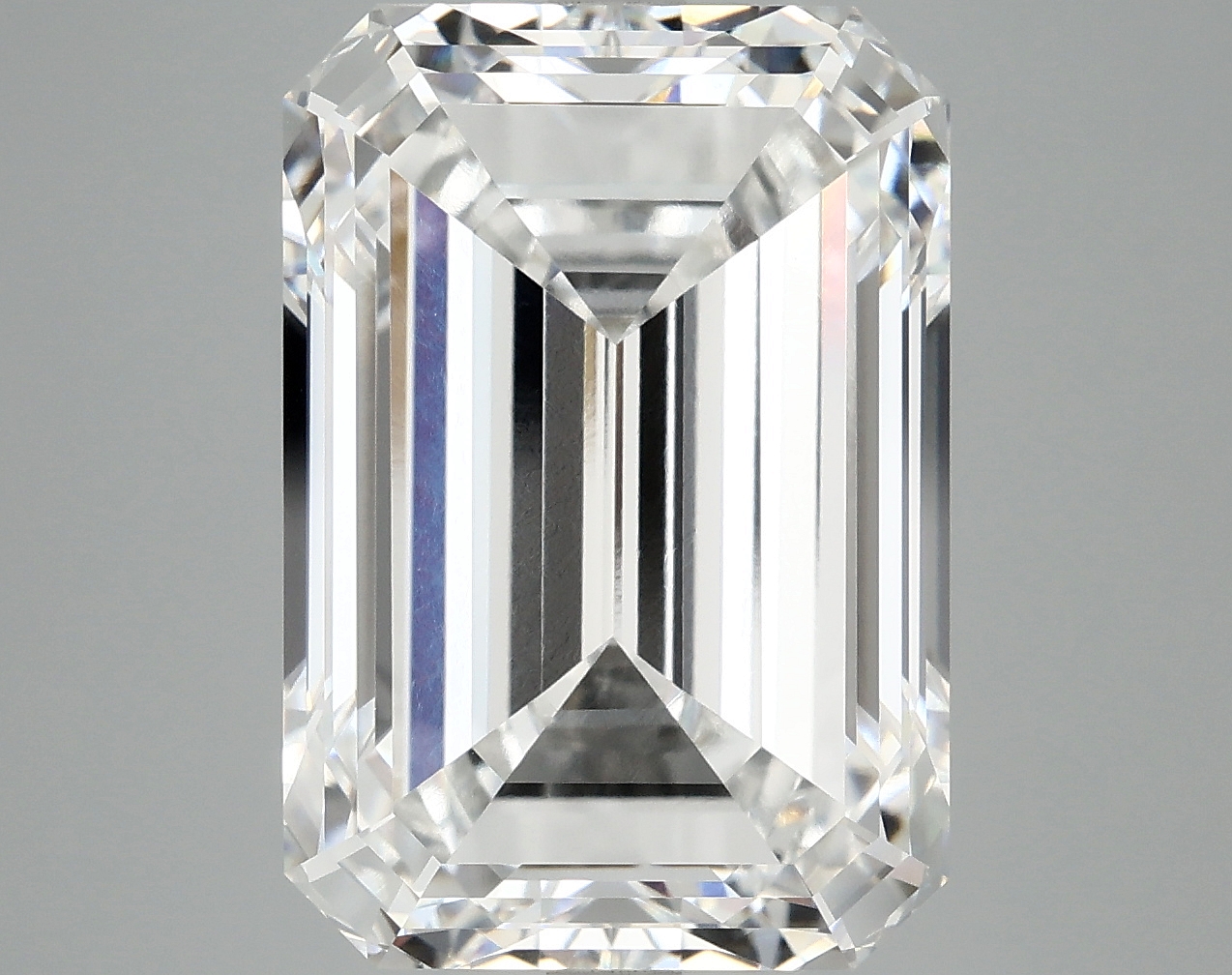 10.55 CT Emerald Diamond