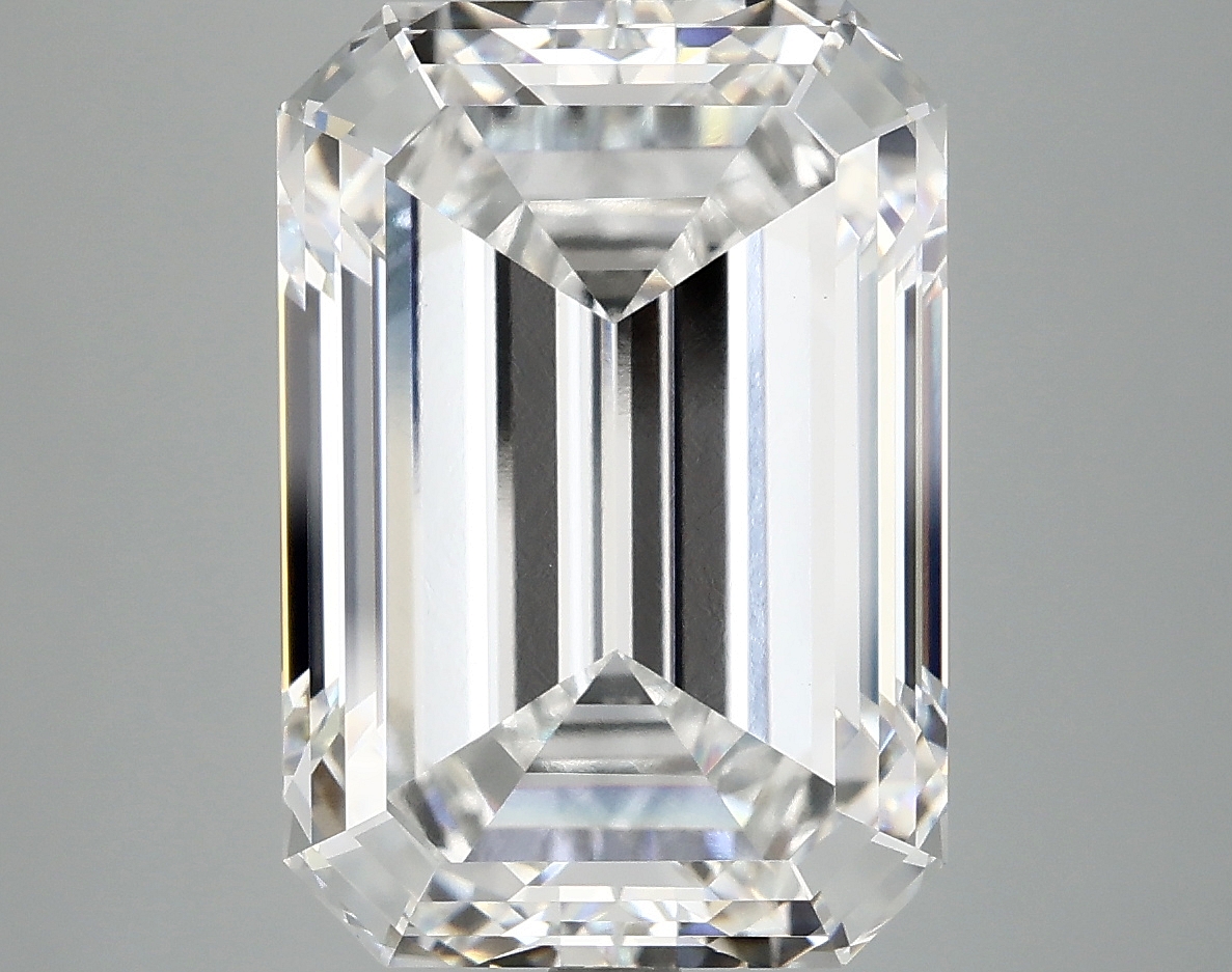 8.43 CT Emerald Diamond
