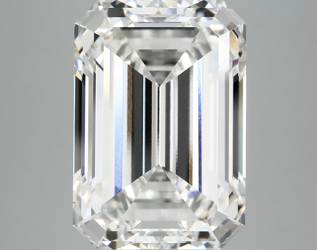 11.08 CT Emerald Diamond