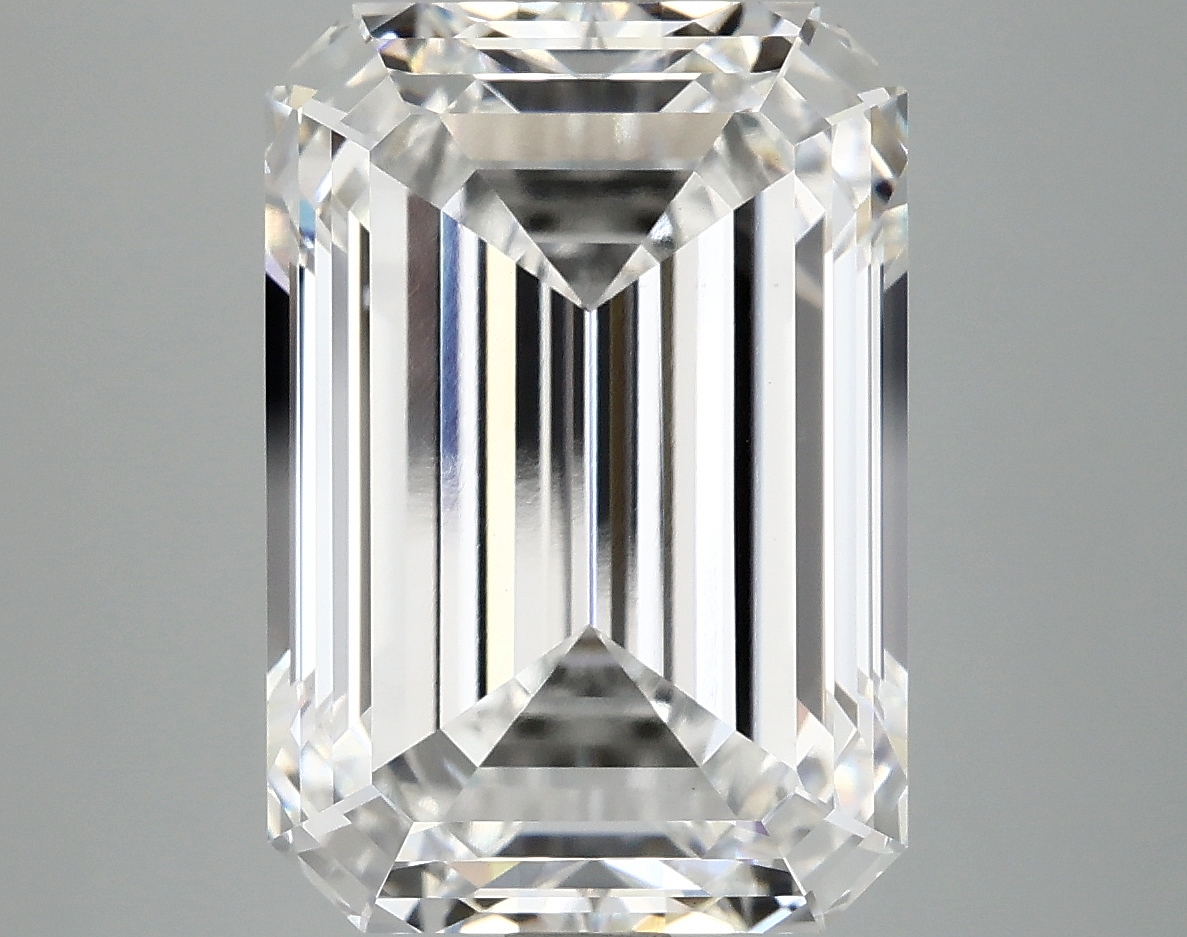 8.39 CT Emerald Diamond