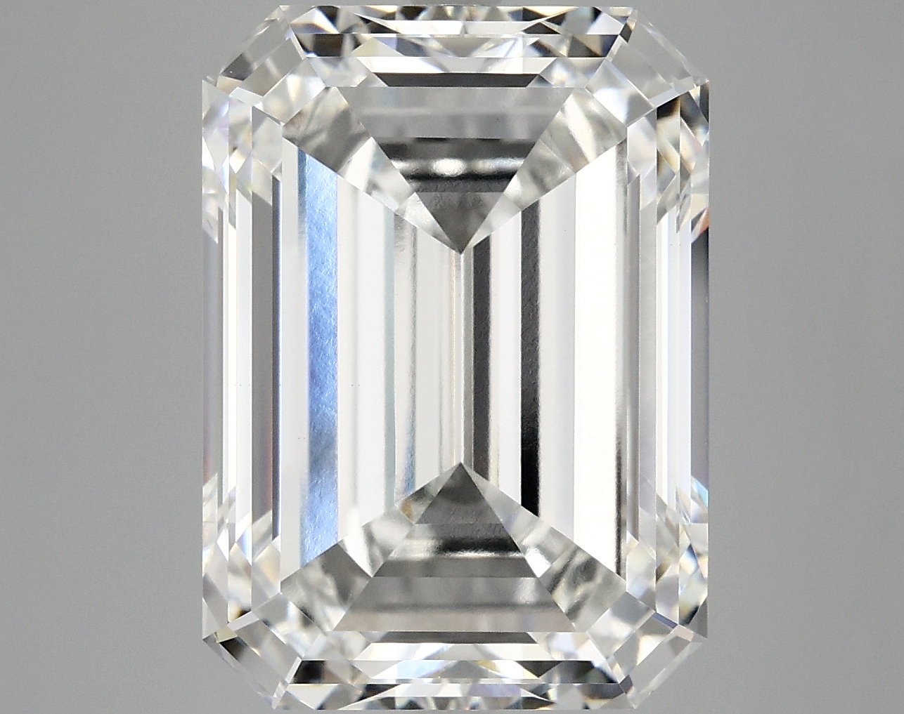 11.06 CT Emerald Diamond