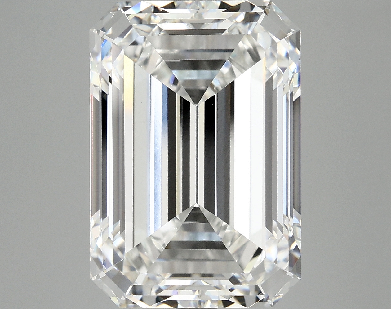 10.07 CT Emerald Diamond