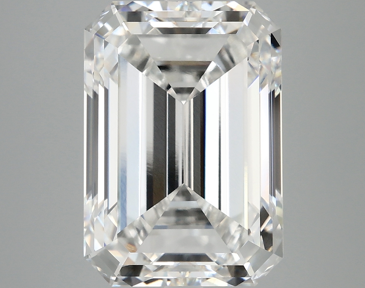 8.40 CT Emerald Diamond