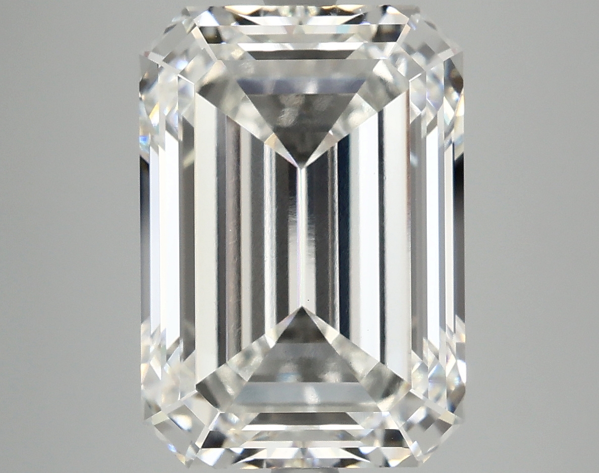 8.27 CT Emerald Diamond