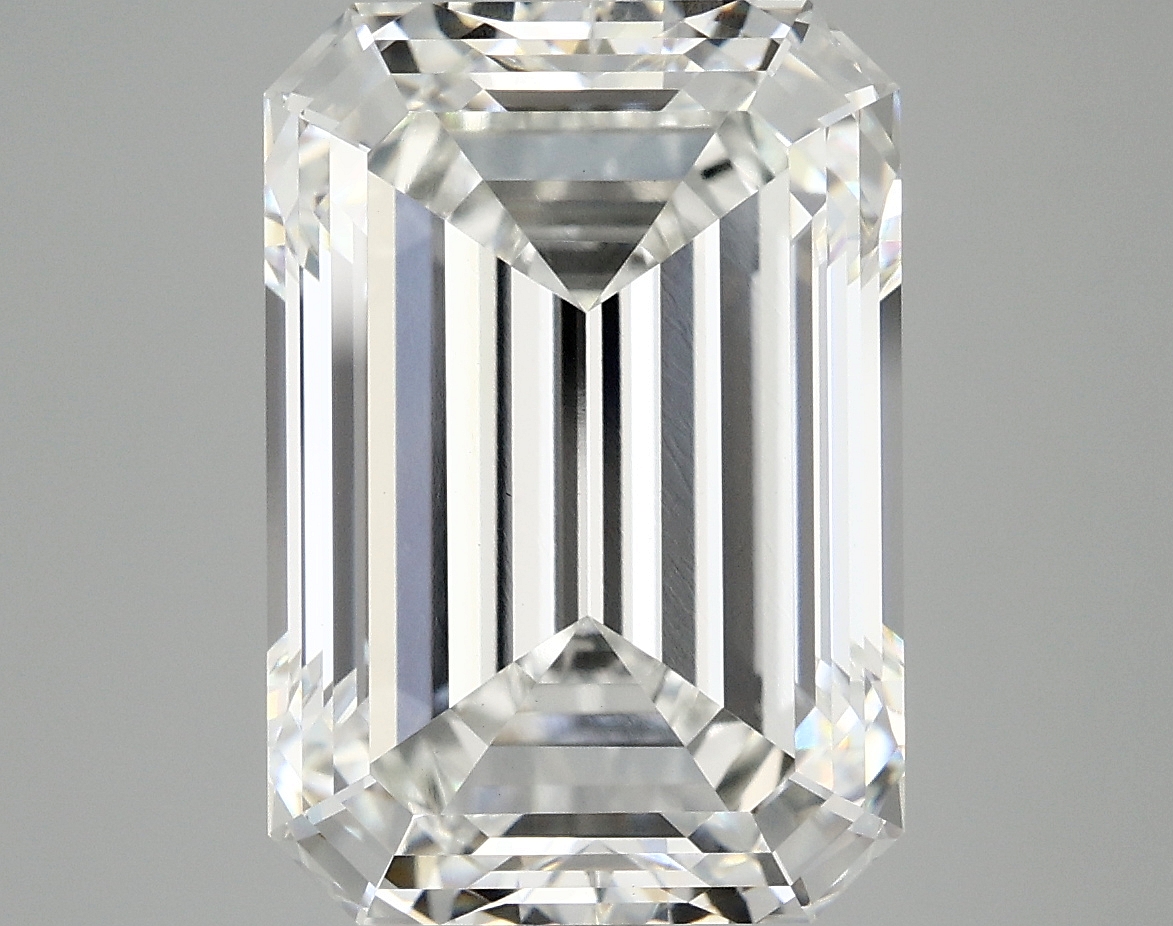 8.38 CT Emerald Diamond