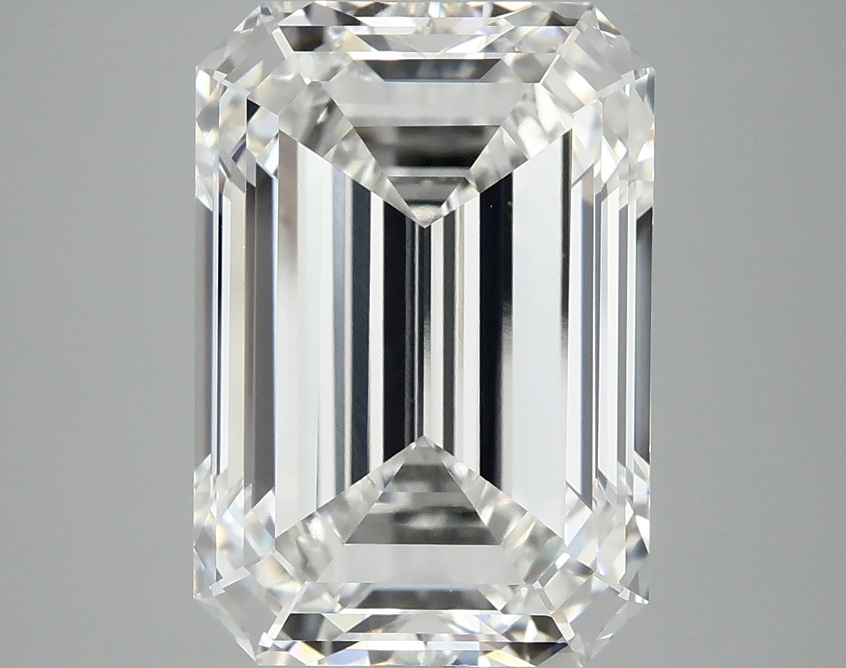 8.37 CT Emerald Diamond