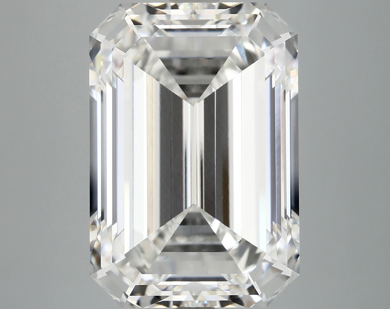 10.69 CT Emerald Diamond