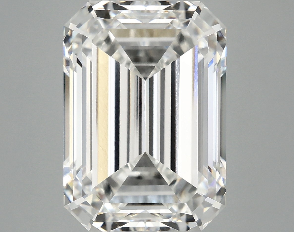 8.30 CT Emerald Diamond