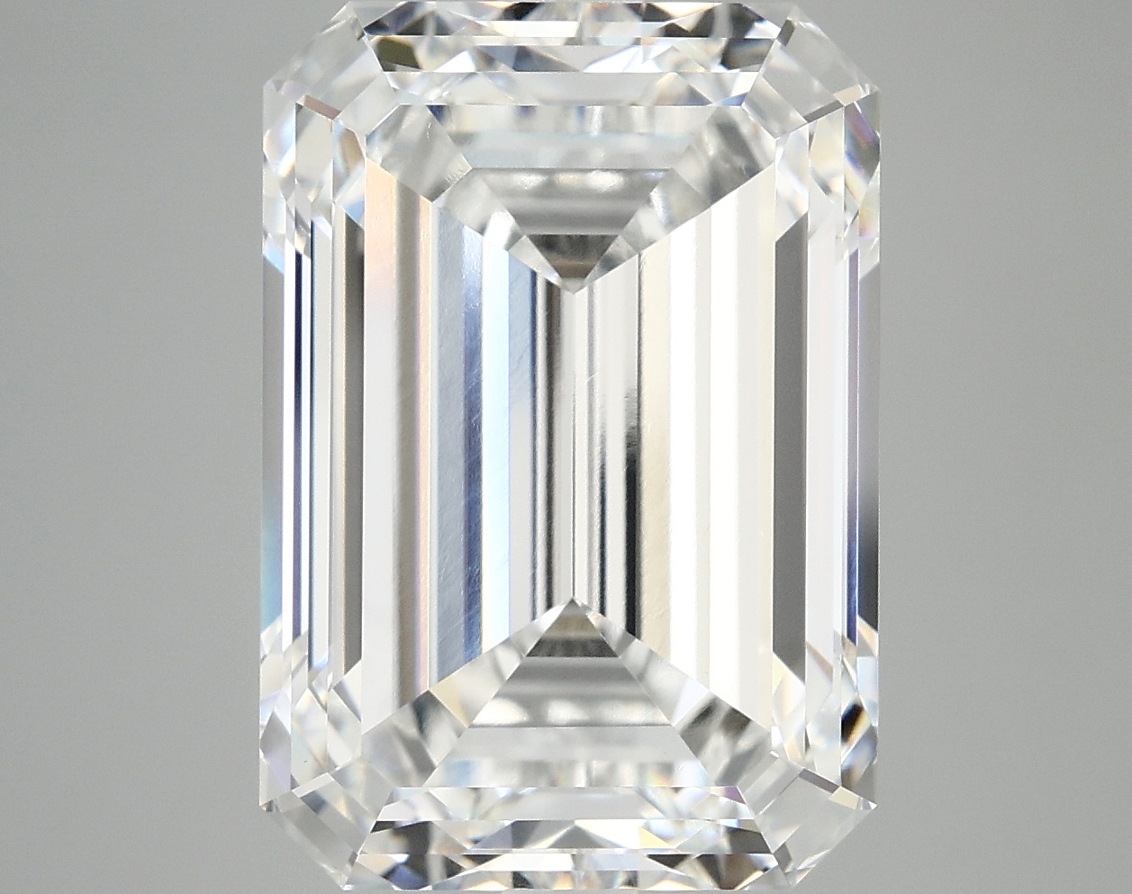 10.48 CT Emerald Diamond