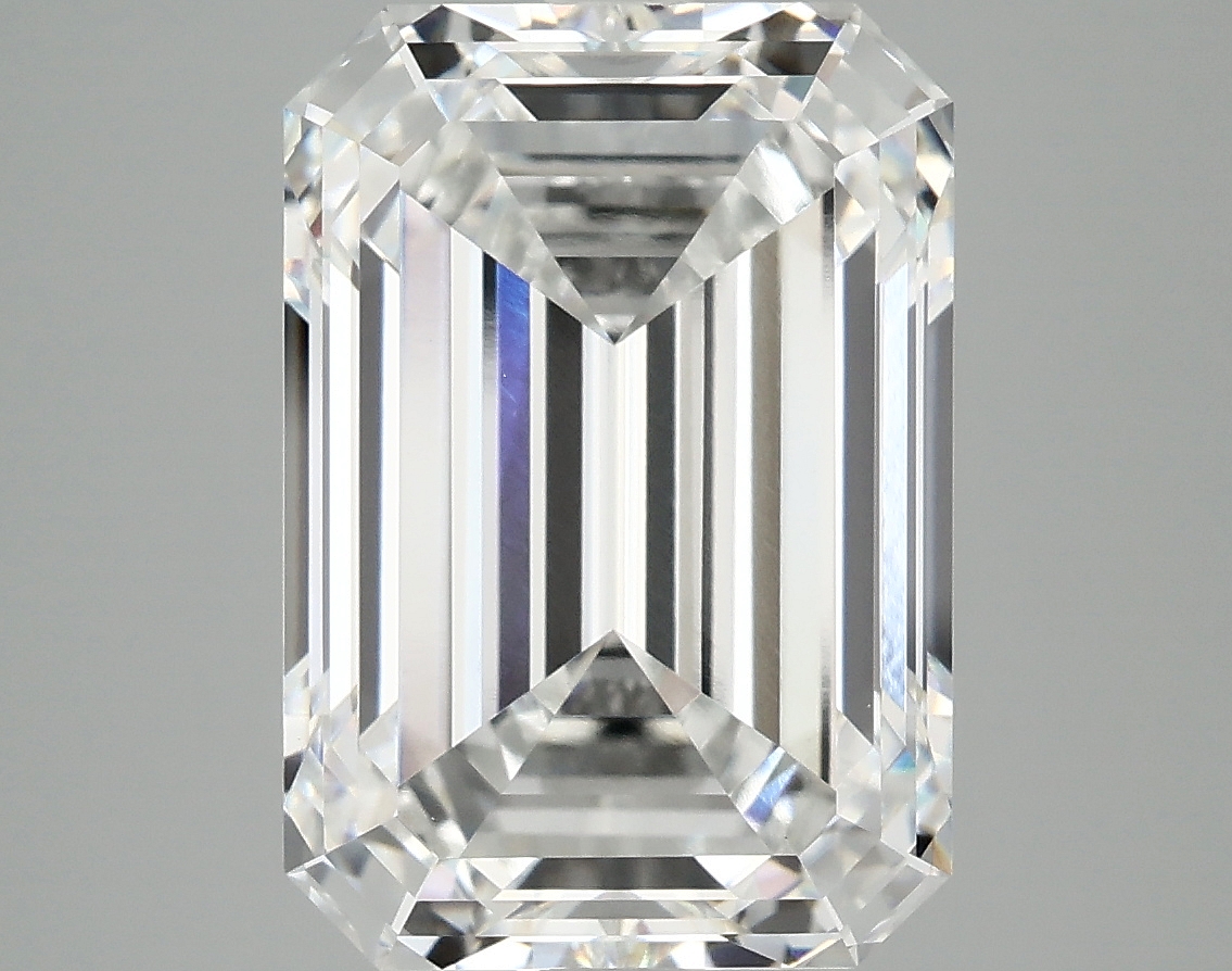 7.17 CT Emerald Diamond