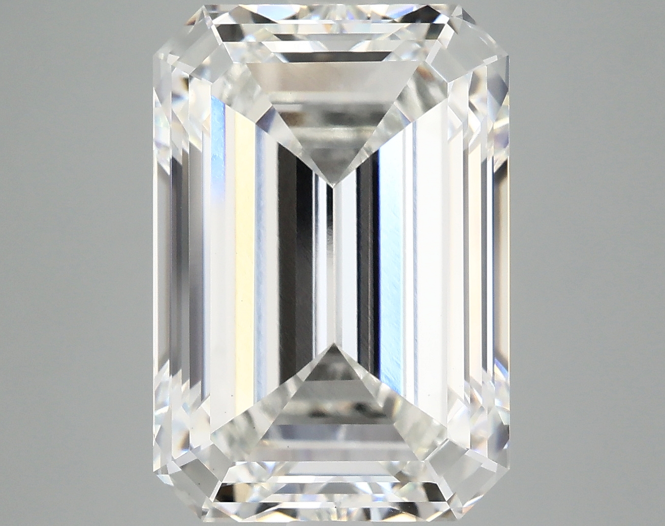 10.37 CT Emerald Diamond