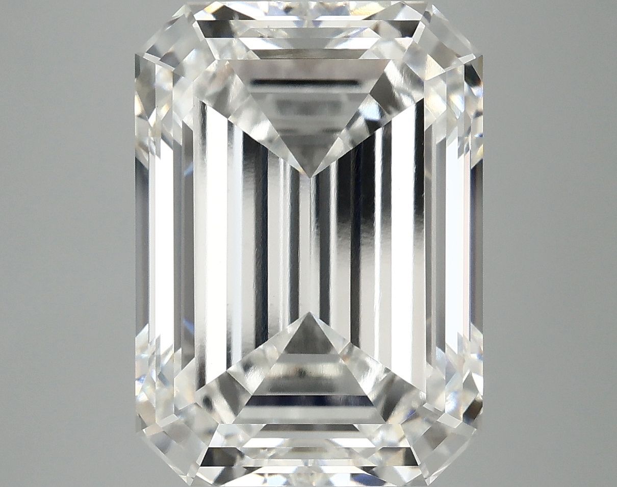 8.22 CT Emerald Diamond