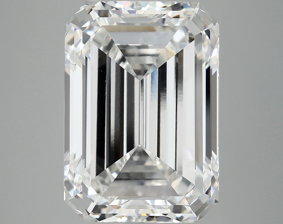 8.20 CT Emerald Diamond