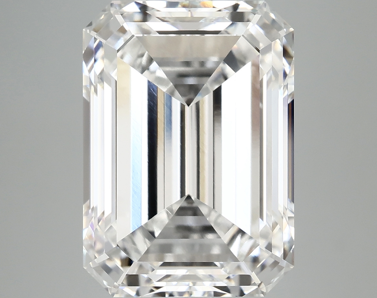 10.43 CT Emerald Diamond