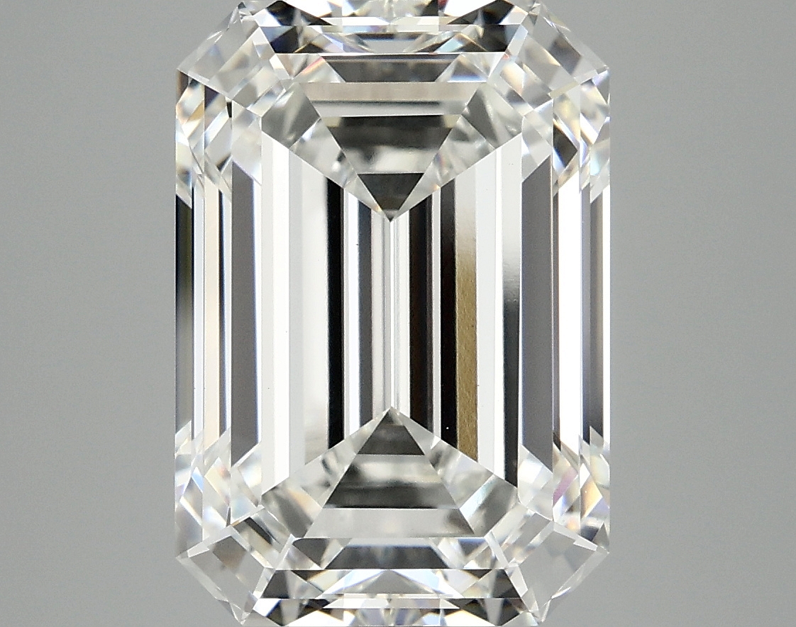 7.47 CT Emerald Diamond