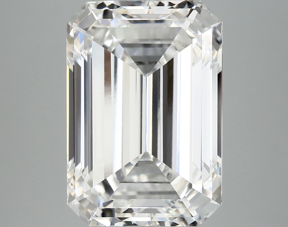 8.15 CT Emerald Diamond