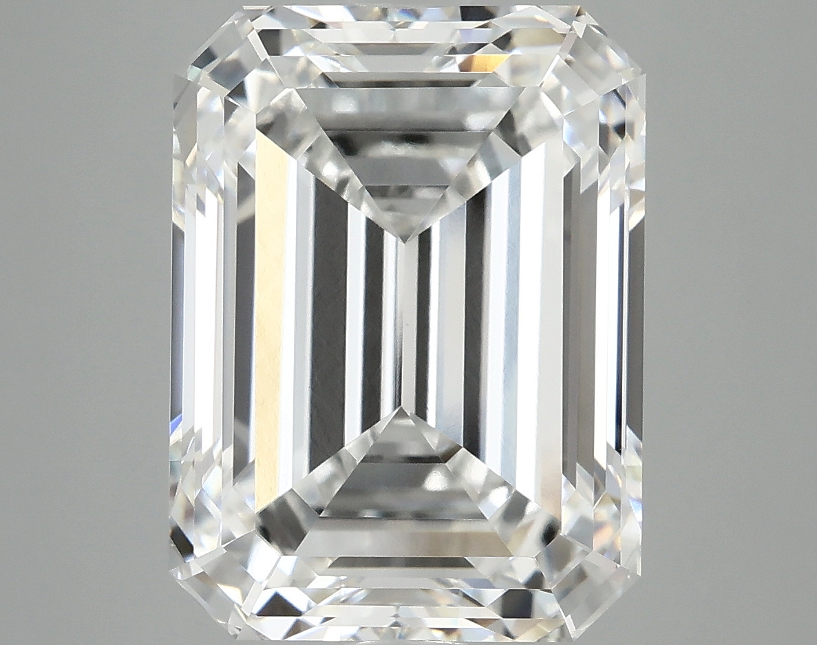 8.70 CT Emerald Diamond