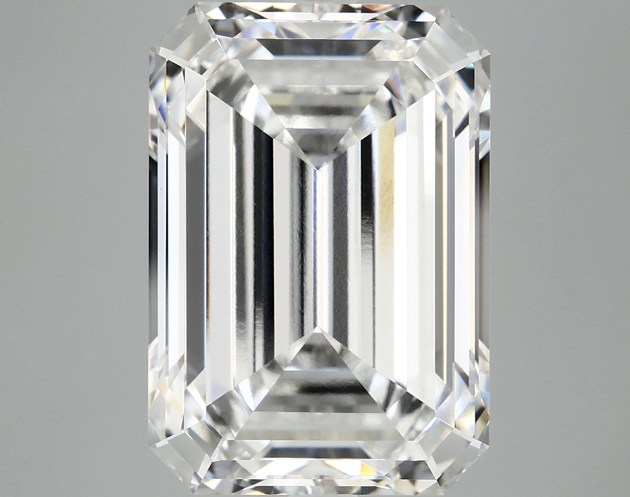 10.52 CT Emerald Diamond