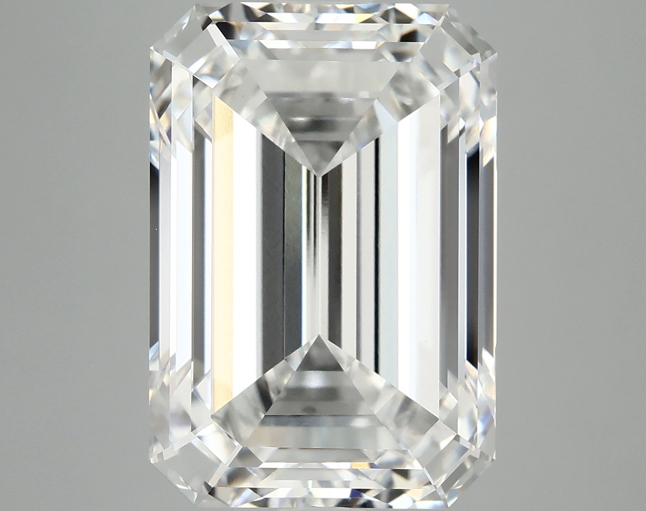 10.52 CT Emerald Diamond