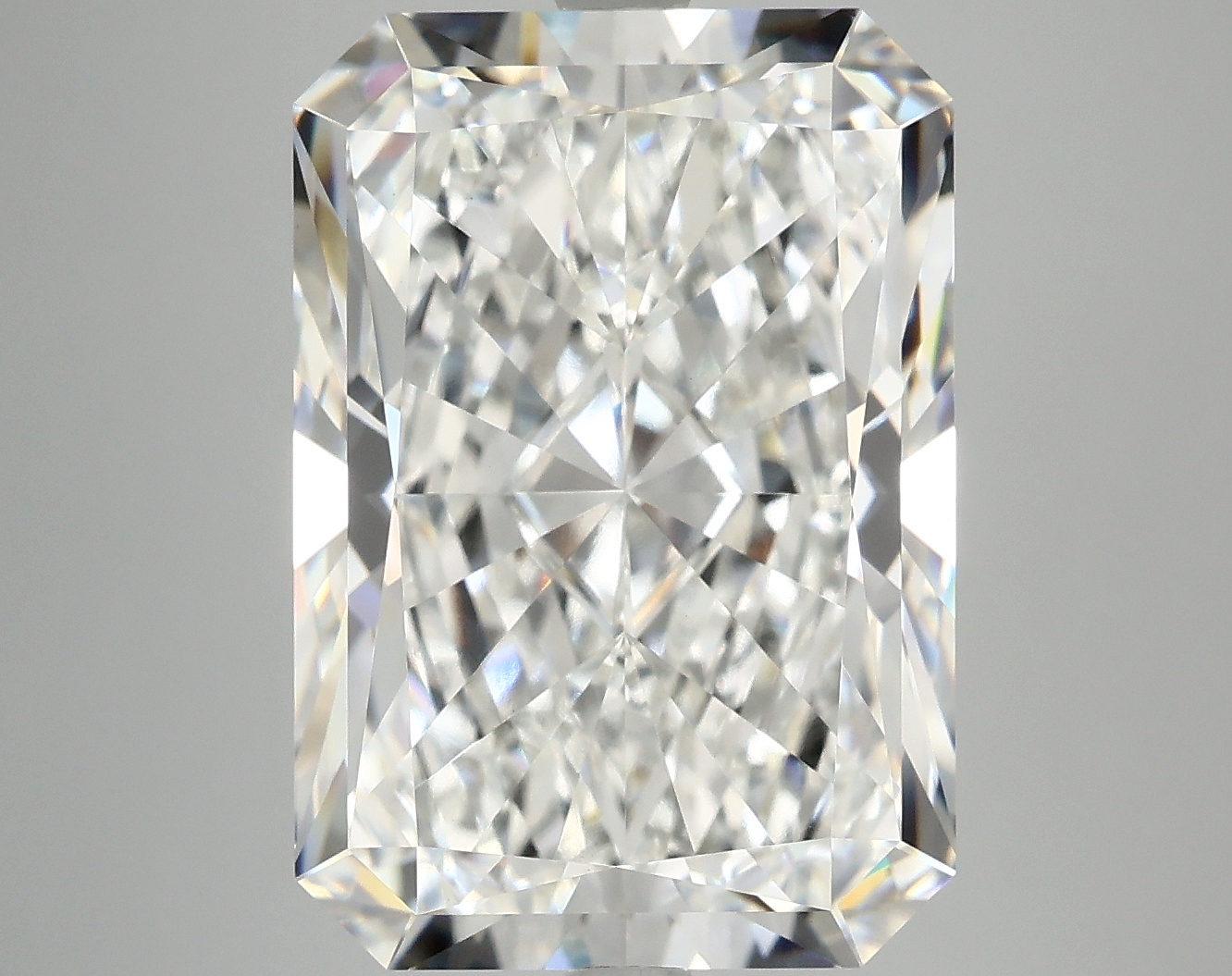 10.21 CT Radiant Diamond