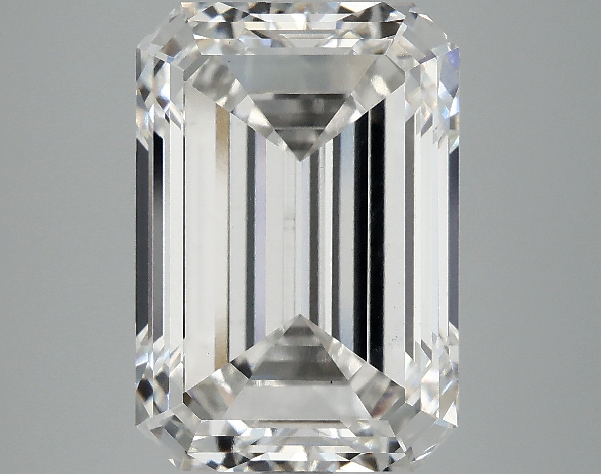 8.27 CT Emerald Diamond