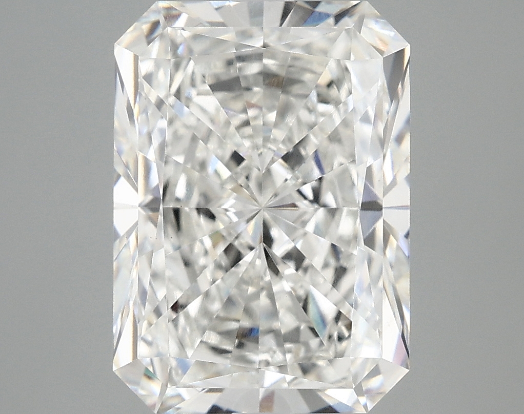 4.92 CT Radiant Diamond