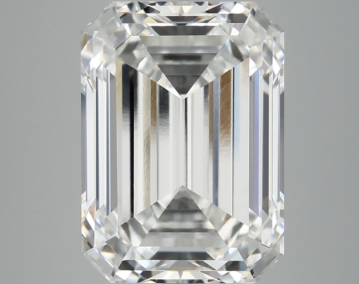 8.22 CT Emerald Diamond