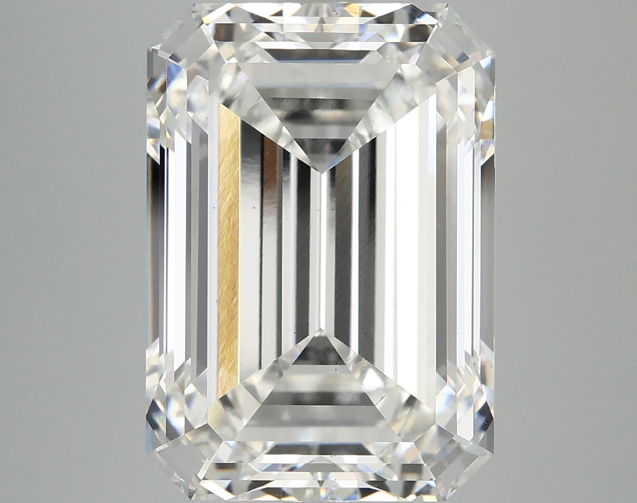 10.30 CT Emerald Diamond