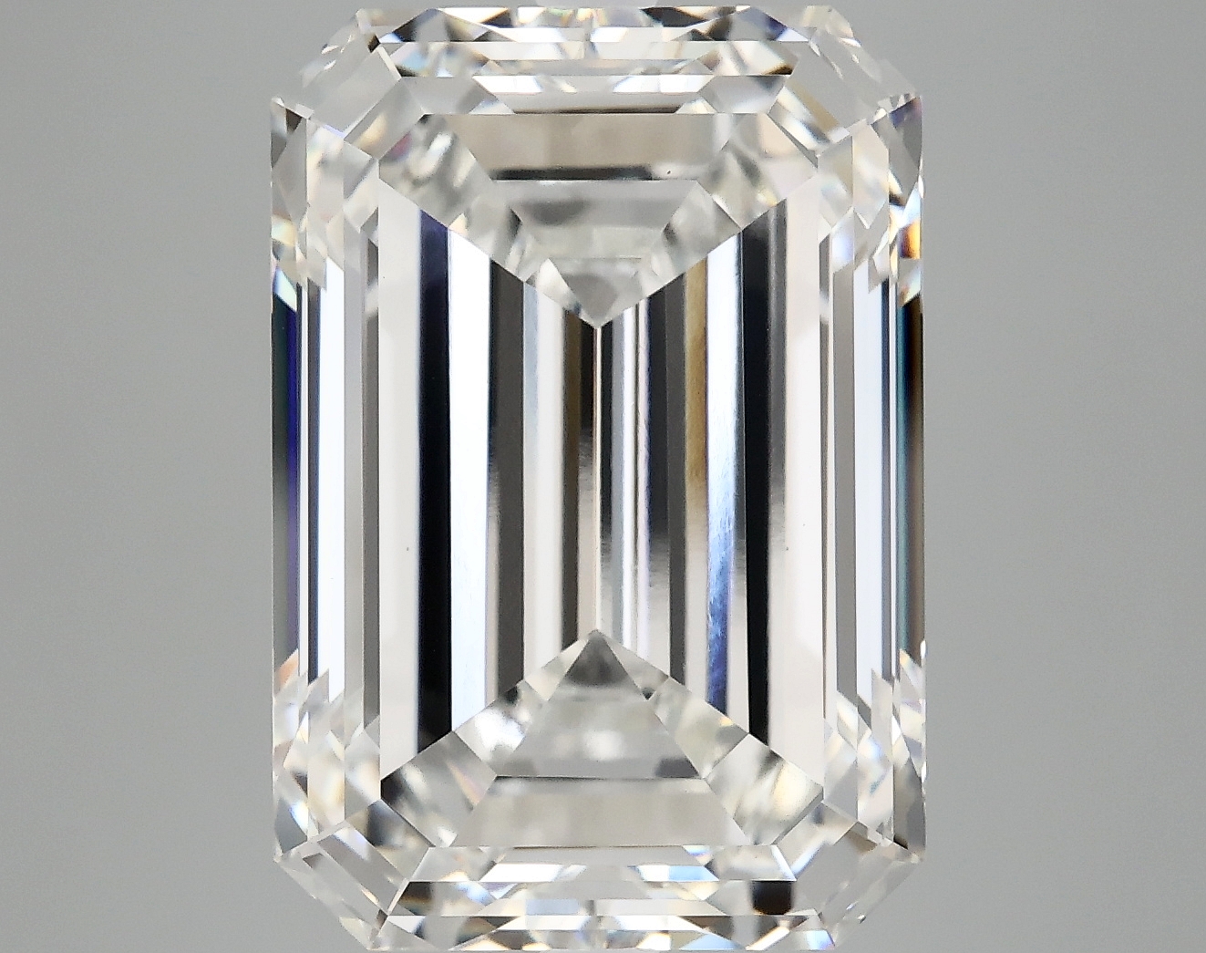 10.11 CT Emerald Diamond