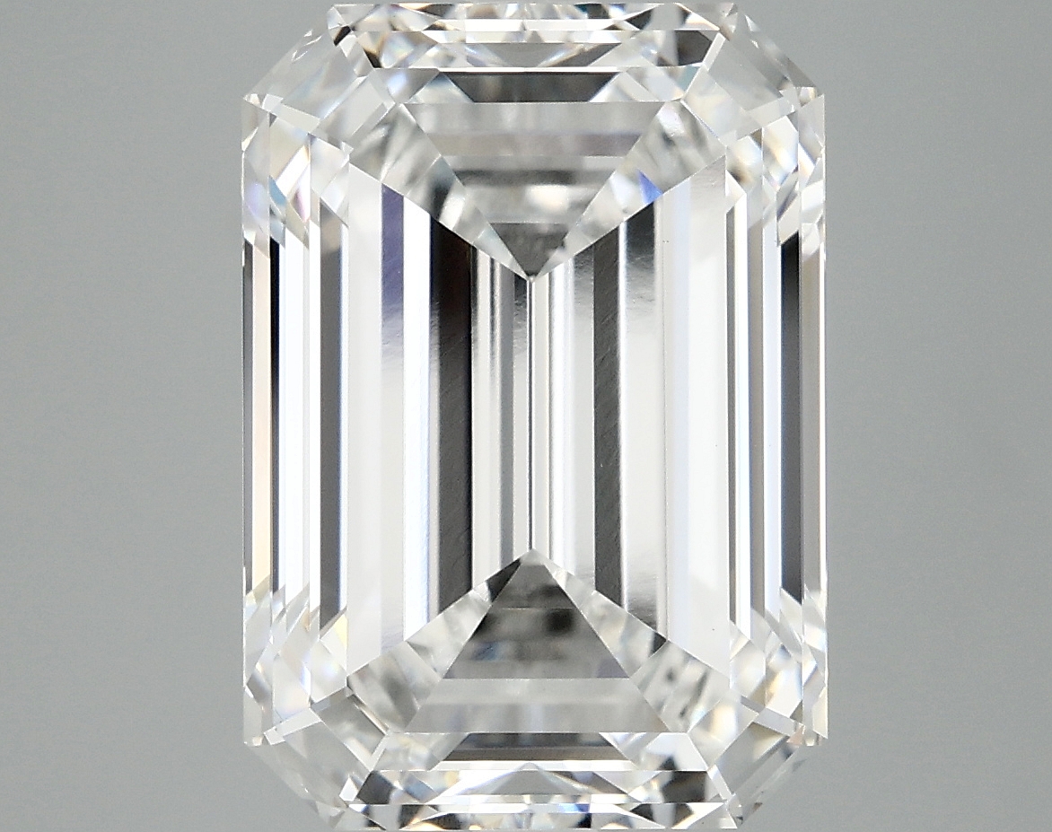 8.22 CT Emerald Diamond