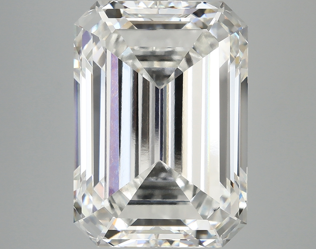 10.33 CT Emerald Diamond