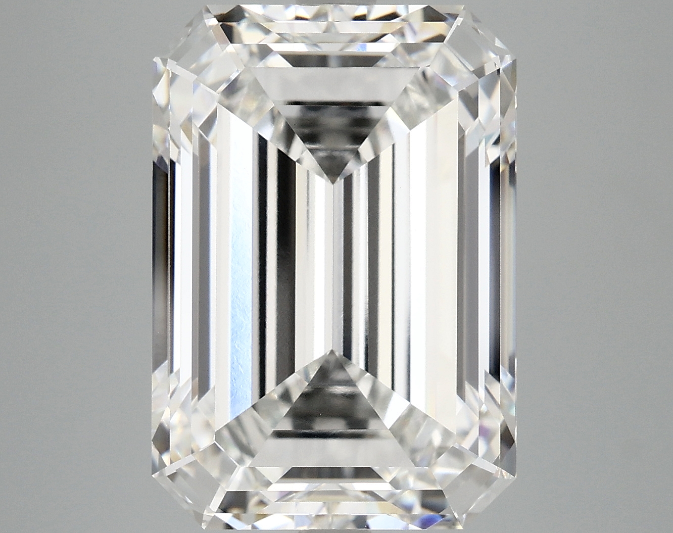 10.15 CT Emerald Diamond