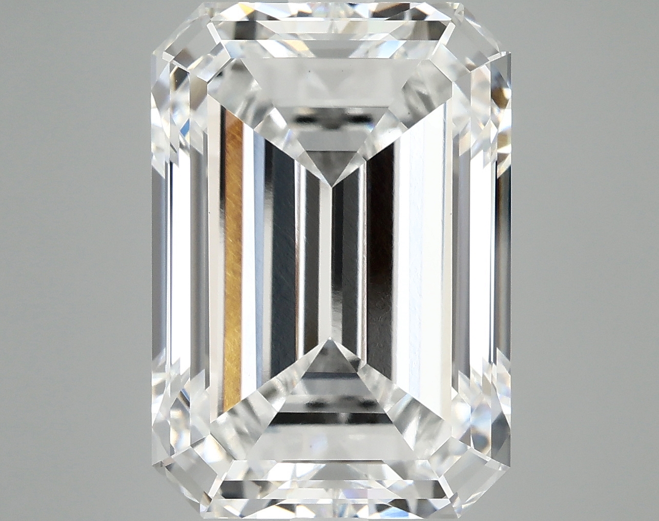 10.57 CT Emerald Diamond