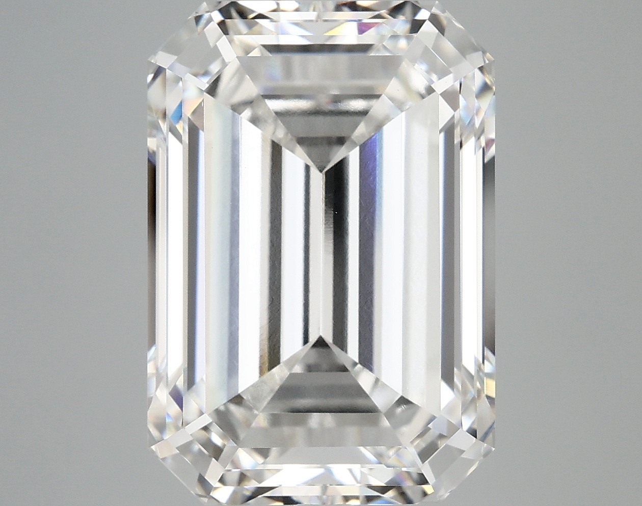 10.01 CT Emerald Diamond