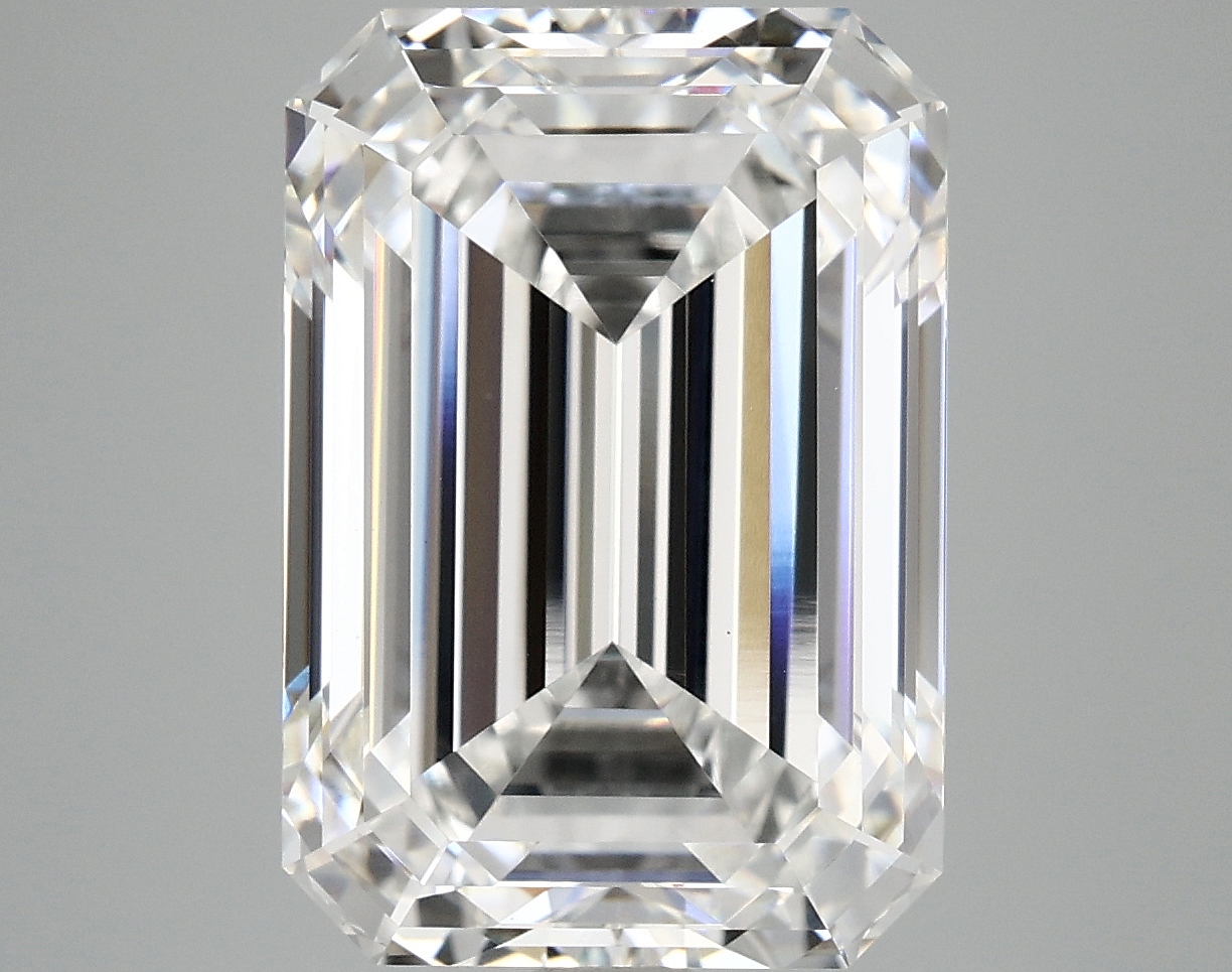 8.34 CT Emerald Diamond