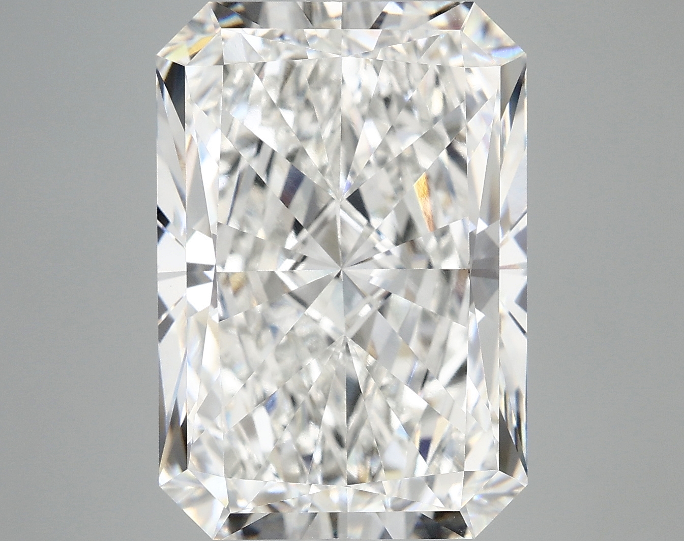10.51 CT Radiant Diamond