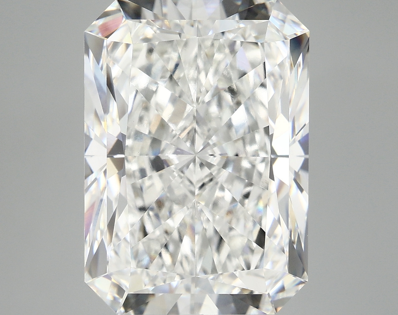 10.21 CT Radiant Diamond