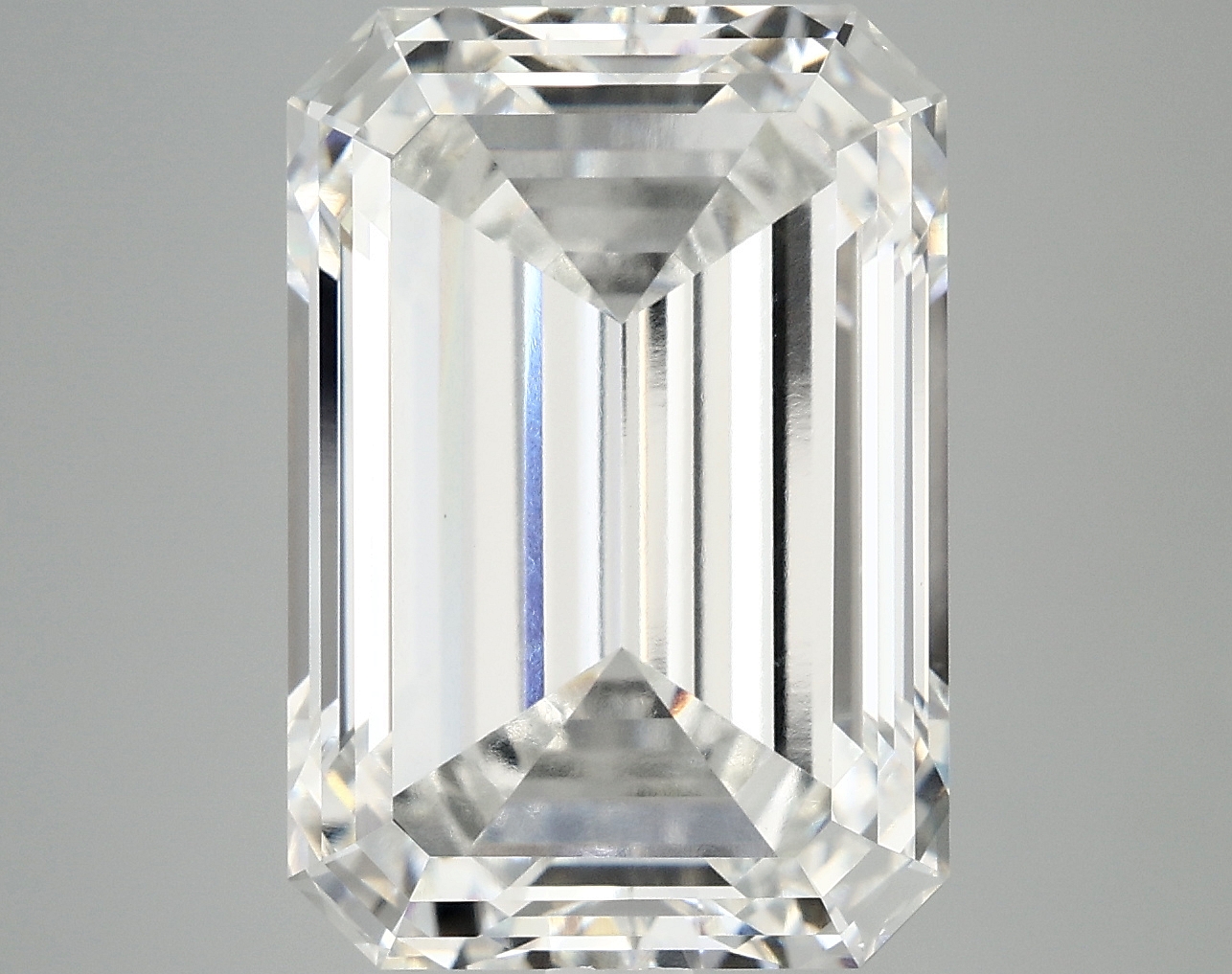 10.06 CT Emerald Diamond