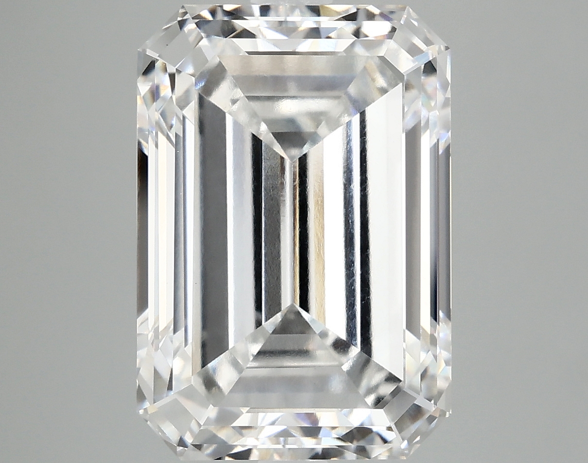 8.39 CT Emerald Diamond