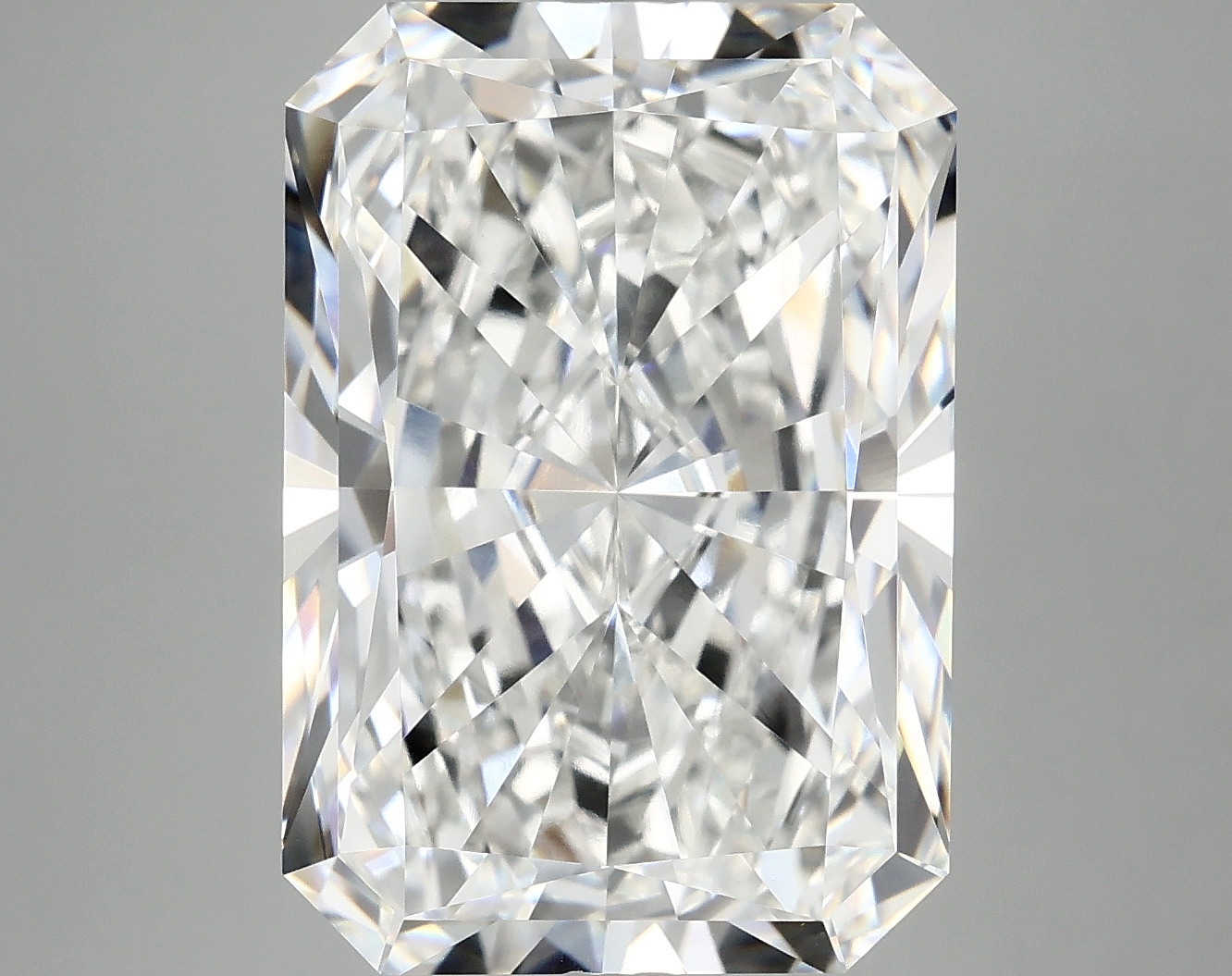 10.40 CT Radiant Diamond
