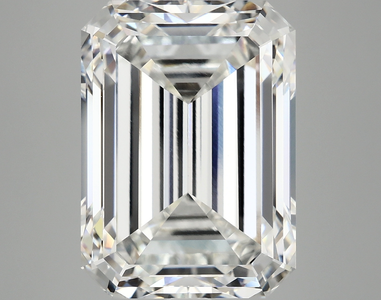10.58 CT Emerald Diamond