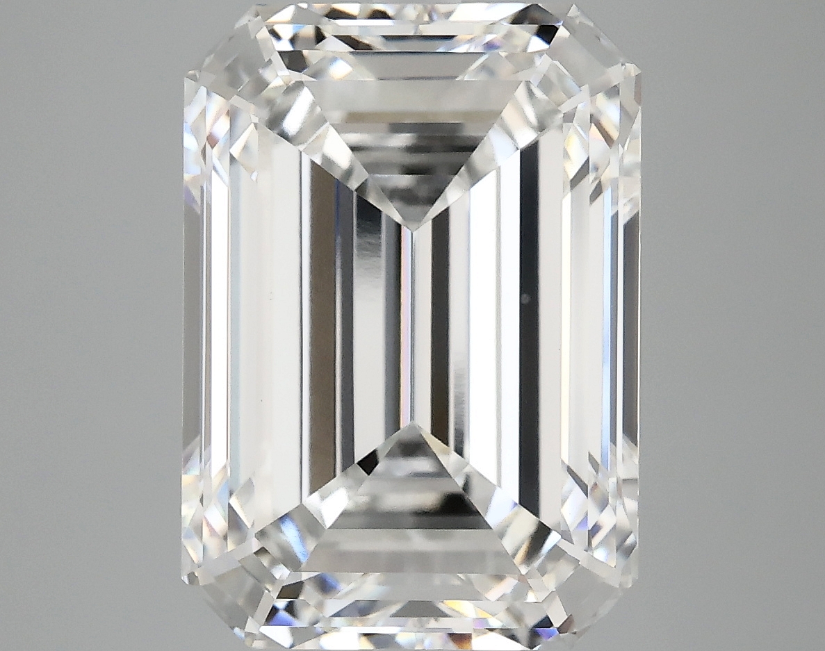 8.18 CT Emerald Diamond