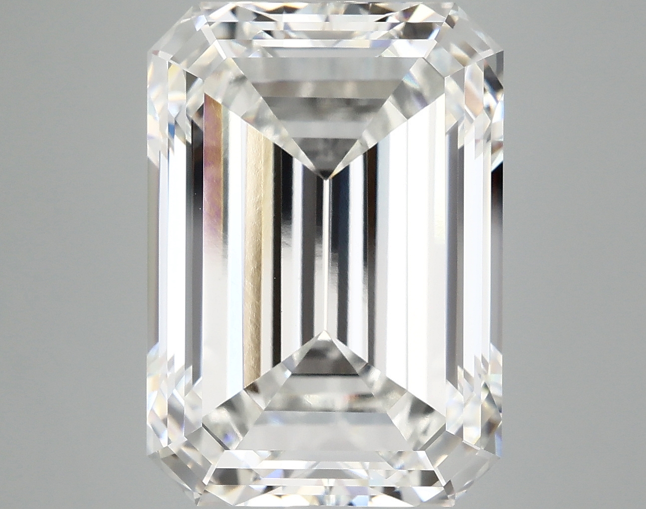 11.01 CT Emerald Diamond